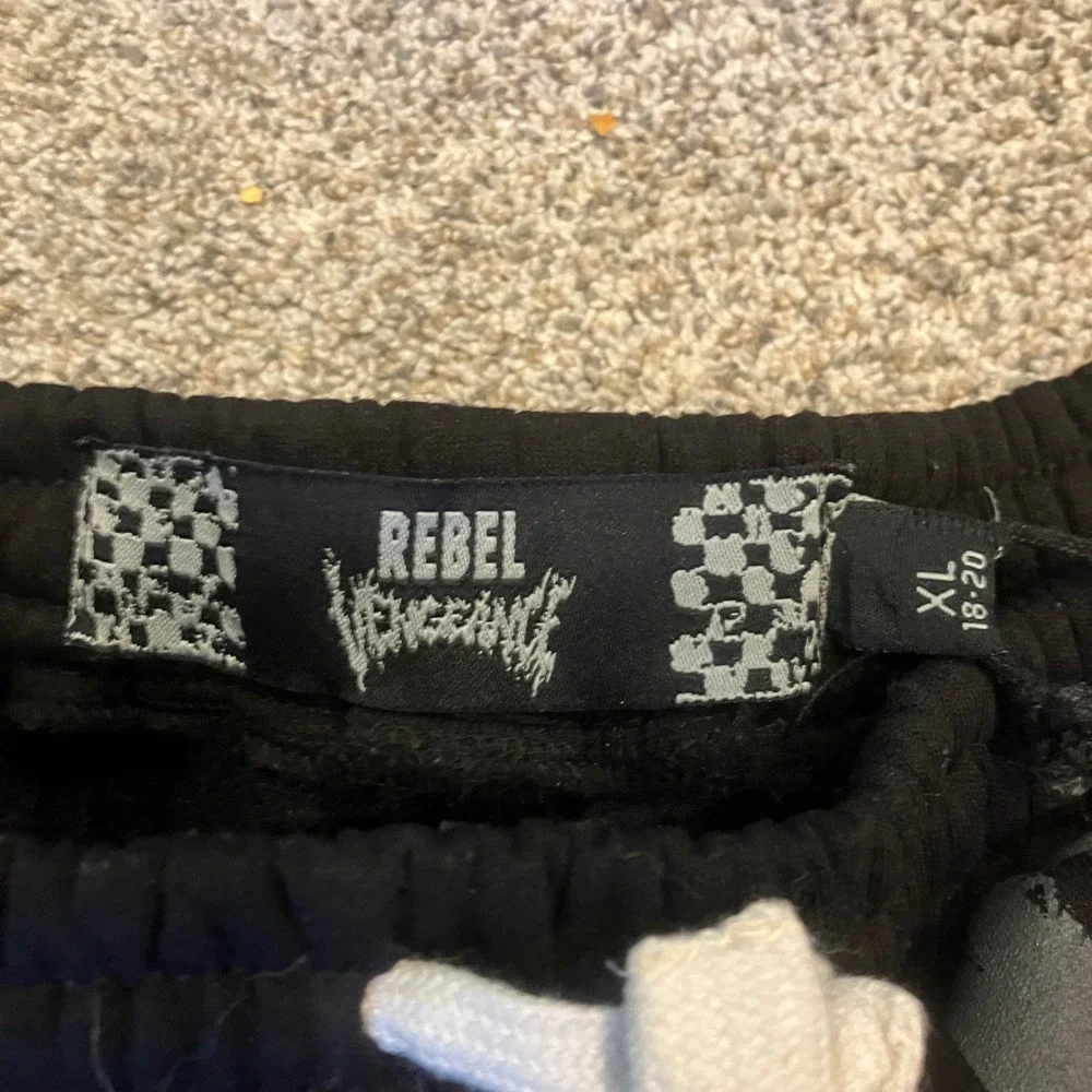 Rebel Vengeance Kids XL Womens XS Graphic Jogger Pants Punk Streetwear Snake